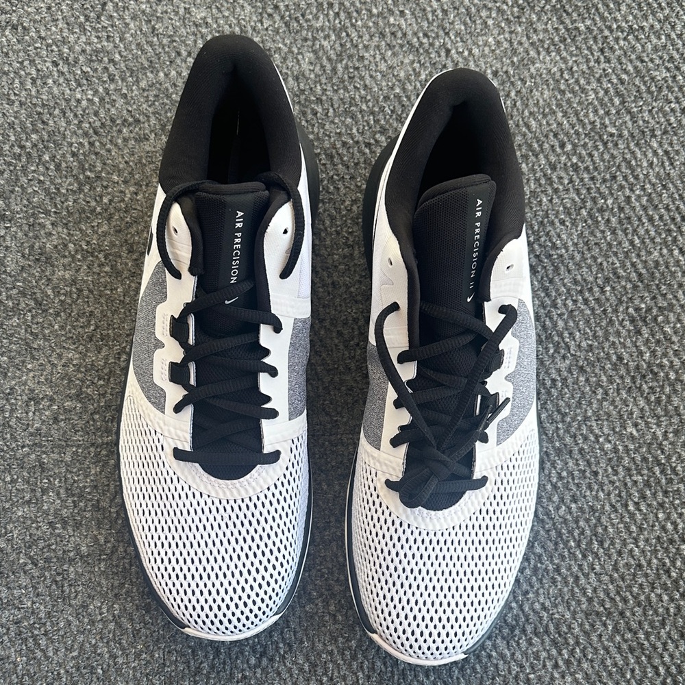 Nike Air Precision II White and Black Sneakers AA7069100 sz11